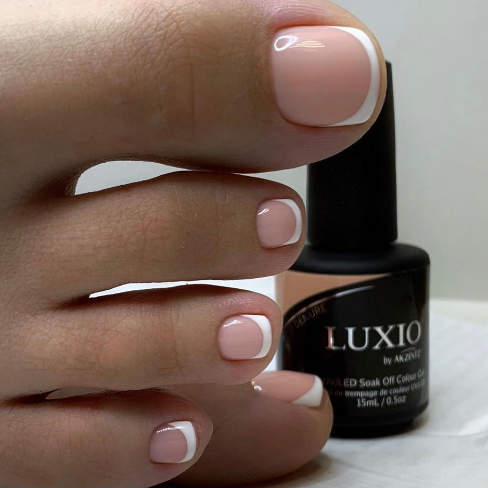 LUXIO by AKZENTZ - DEMURE Gel Color